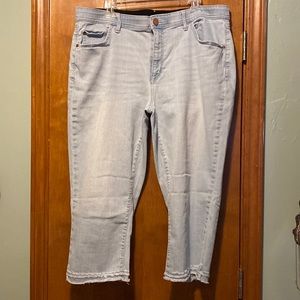 Women’s Jean capris